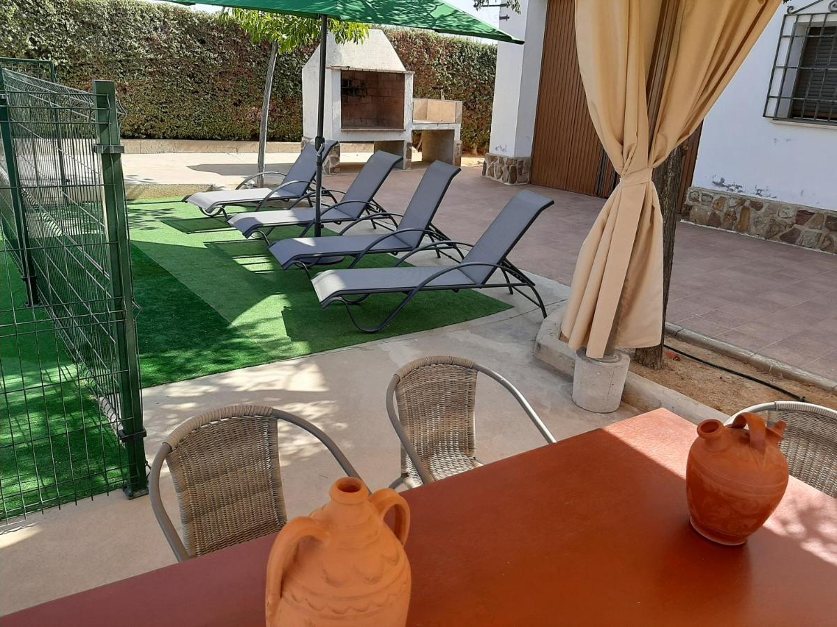 Casa Rural La Cerca Madridejos Exteriör bild