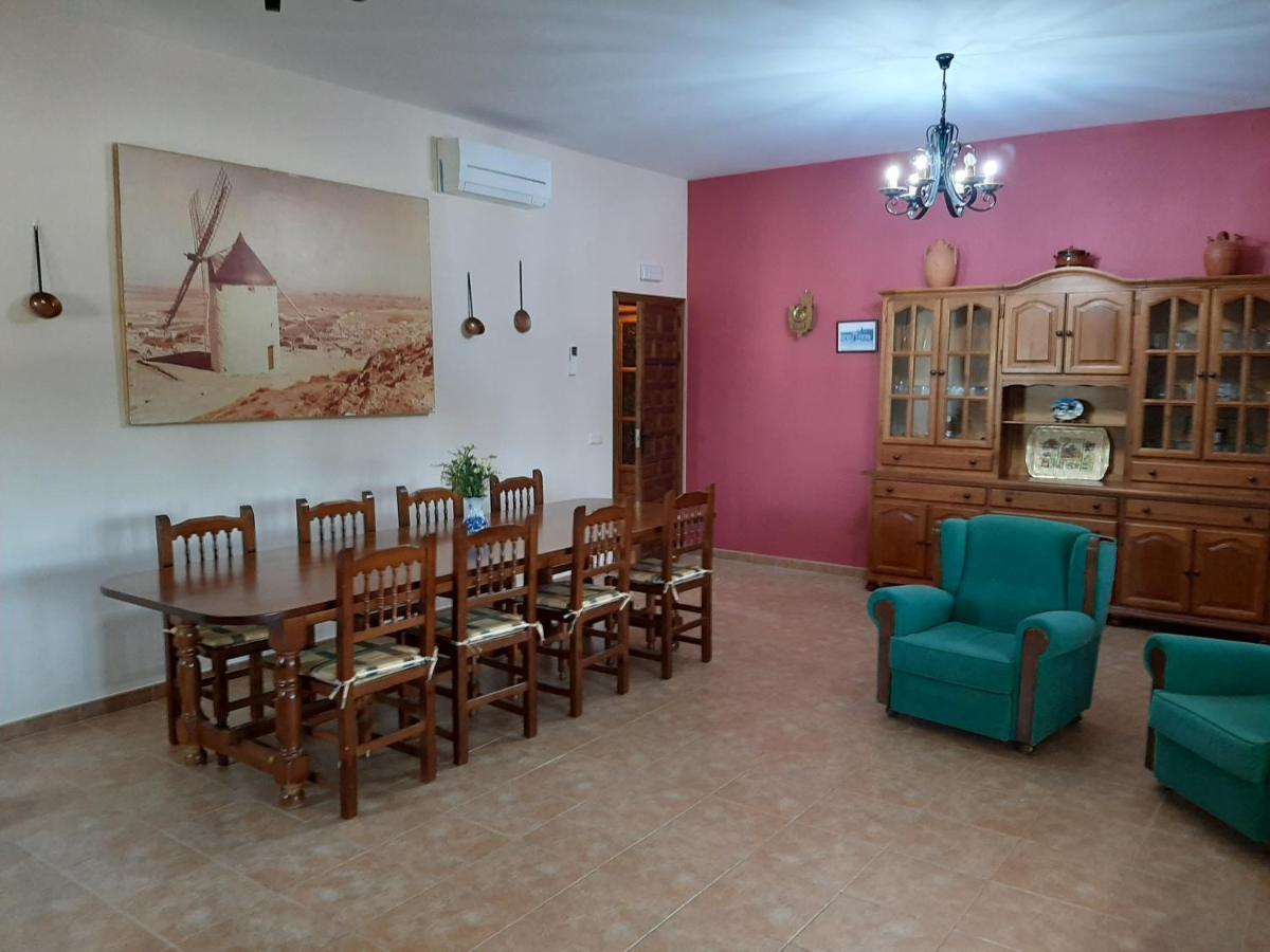 Casa Rural La Cerca Madridejos Exteriör bild